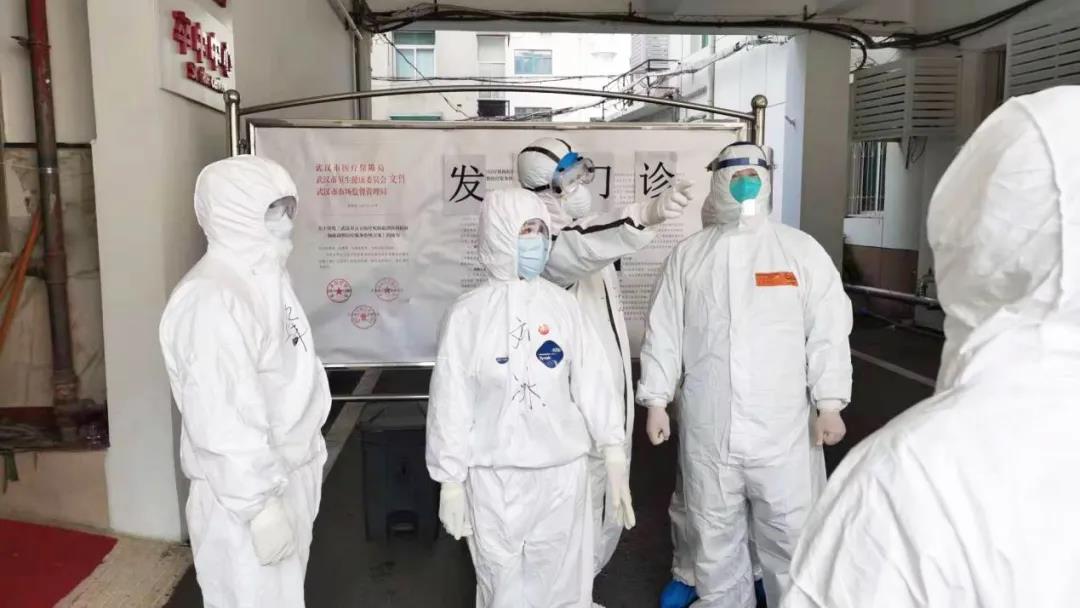 戰(zhàn)斗依然繼續(xù)，不容絲毫懈怠——記西安國際醫(yī)學中心醫(yī)院感控部主任劉冰