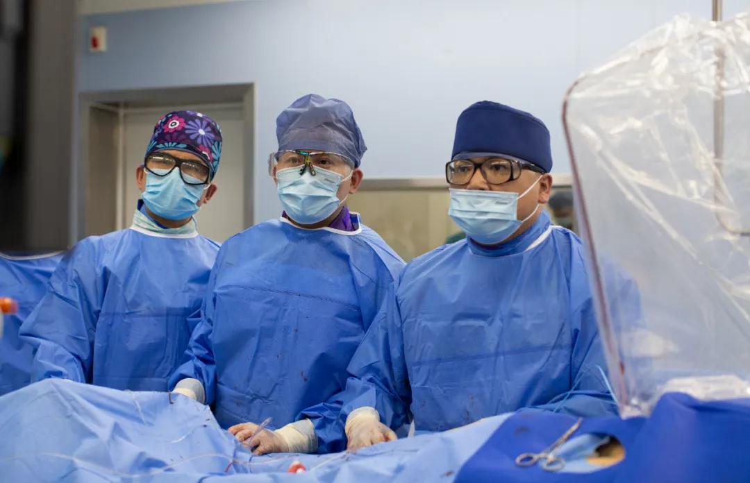 完美！僅5毫米手術(shù)傷口，解決七旬老人主動(dòng)脈夾層及多年“房顫”帶來(lái)的腦卒中煩惱！