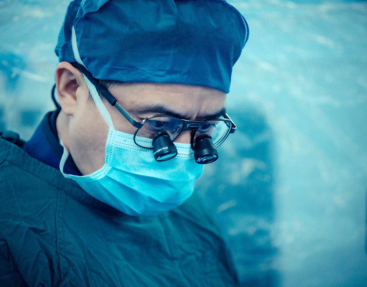 微創(chuàng)！微創(chuàng)！我院第一例經(jīng)導(dǎo)管主動(dòng)脈瓣膜植入術(shù)成功