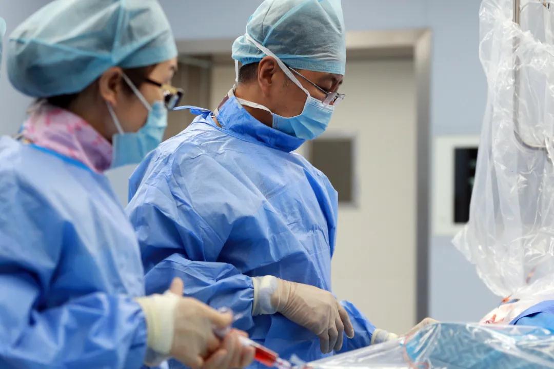 血管變成“糖葫蘆”! “心臟天團”大咖祛疾患