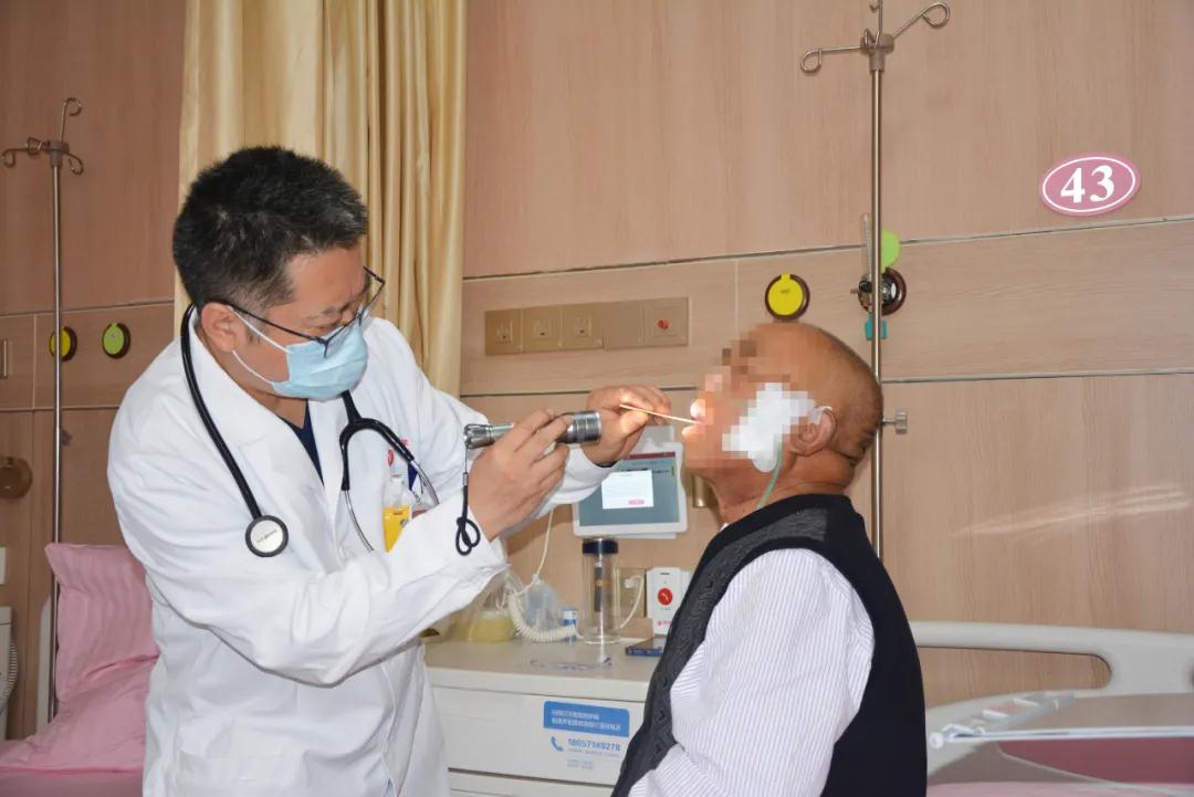 90歲的老爺爺患了腫瘤!放療中心“量身定制”診療方案，病情明顯緩解……