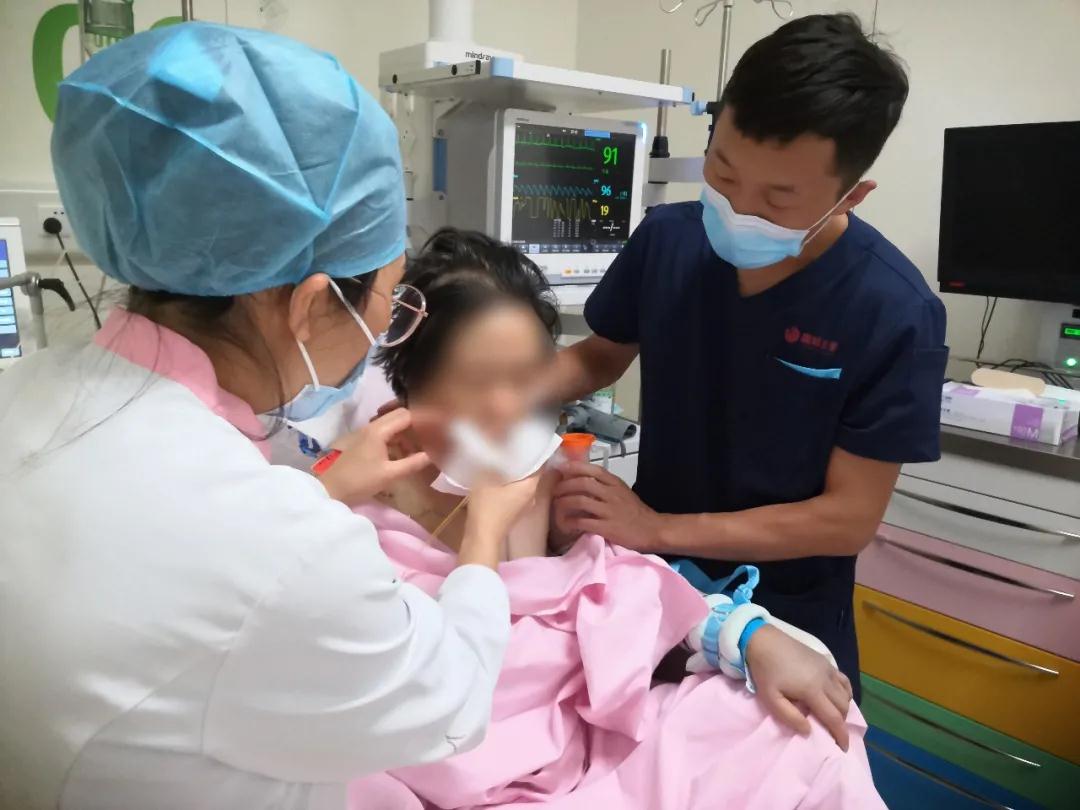 用心呵護(hù)|急救中心救治76歲心臟驟?；颊?>
				             </a>
                <div   id=