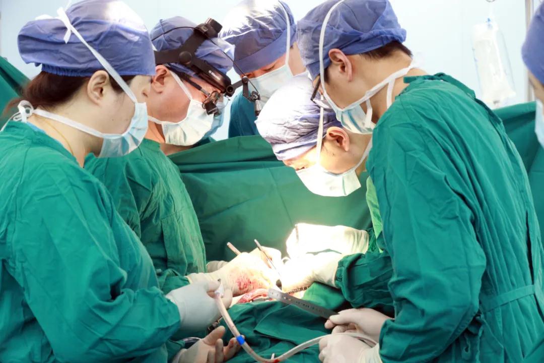 主動(dòng)脈夾層患者增多，且多為年輕人！西安國際醫(yī)學(xué)中心醫(yī)院心臟外科春節(jié)假期變成了“勞動(dòng)節(jié)”！