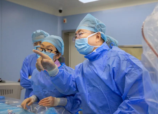 67歲的他輾轉(zhuǎn)大半個(gè)中國，就為打通“心門”