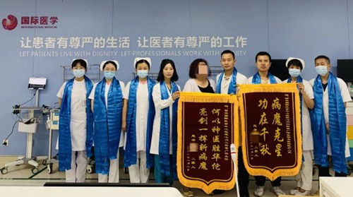 治療膽囊結(jié)石竟查出腹主動脈瘤 患者術后獻哈達給“活佛”