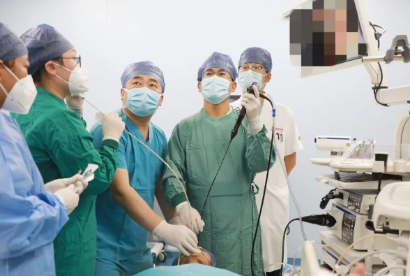 “氣”懸一線！多學(xué)科聯(lián)手為僅有30公斤的她撐起呼吸通道