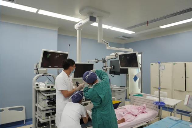 喘不上氣，窒息風險臨近.....67歲老人終于重獲呼吸自由