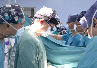 出生1天，草莓大心臟血管錯(cuò)位，醫(yī)生精雕細(xì)琢重獲“心”生