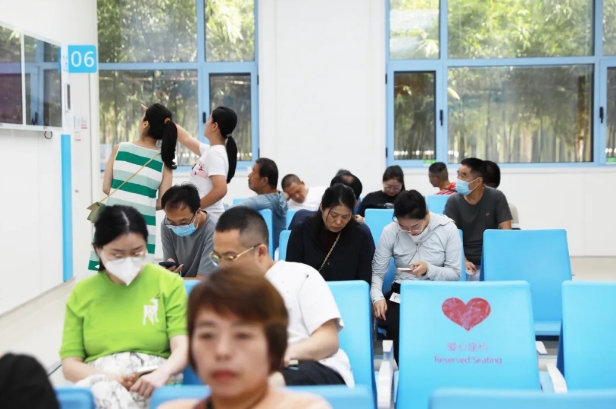 關(guān)愛呼吸健康！這場公益篩查活動(dòng)傳遞溫暖與希望