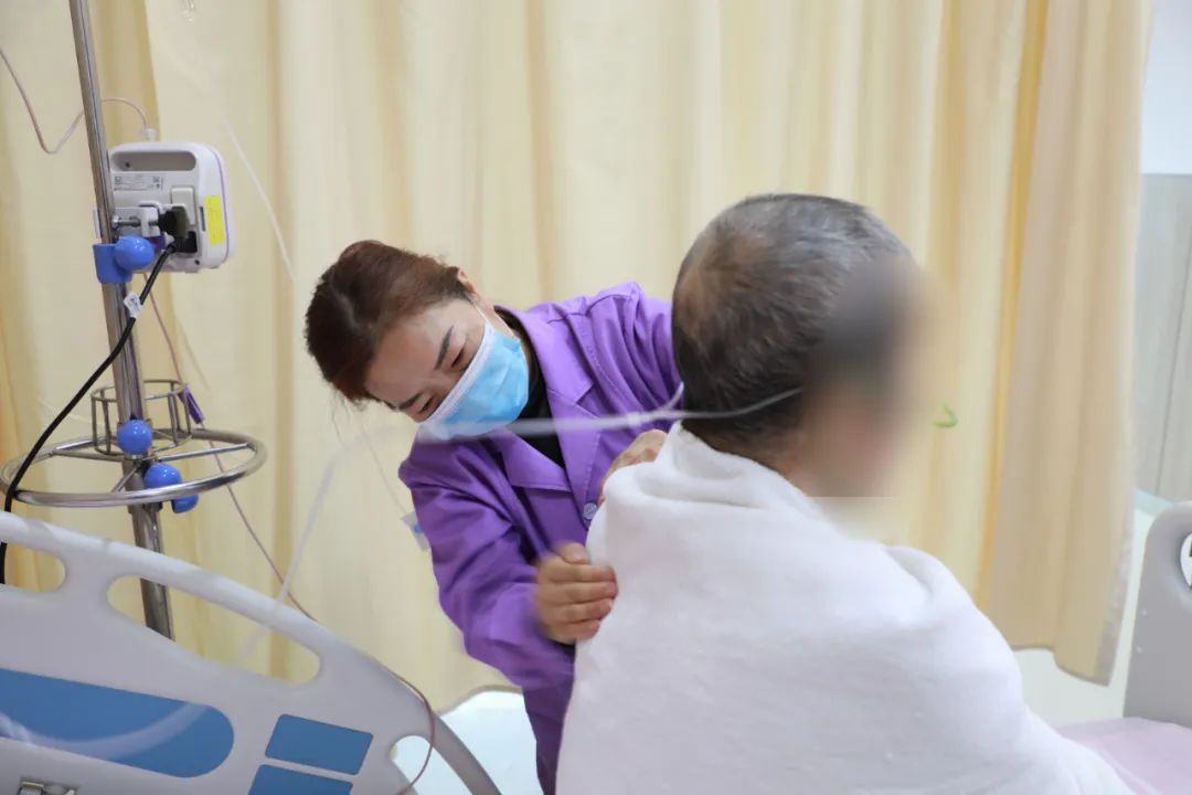 我院“無陪護(hù)”病房暖心啟用 讓患者安心、家屬放心