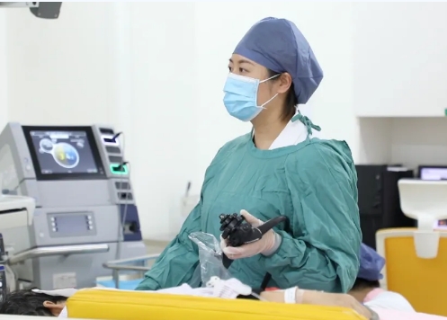 三年頑疾一朝除 消化專(zhuān)家用微創(chuàng)技術(shù)破解“反流”難題