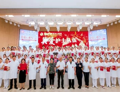 超燃現(xiàn)場！頒獎盛典+科普大秀 這才是護士節(jié)的正確打開方式