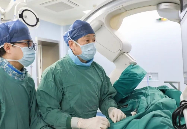 消化病醫(yī)院韓國宏院長入選2025年“全球前2%頂尖科學家榜單”